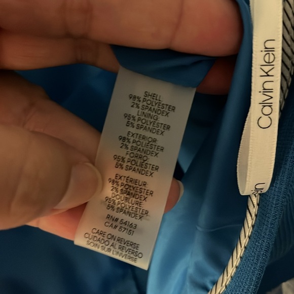 GUC Calvin Klein skirt. 24W. Suiting/business style - Picture 6 of 7